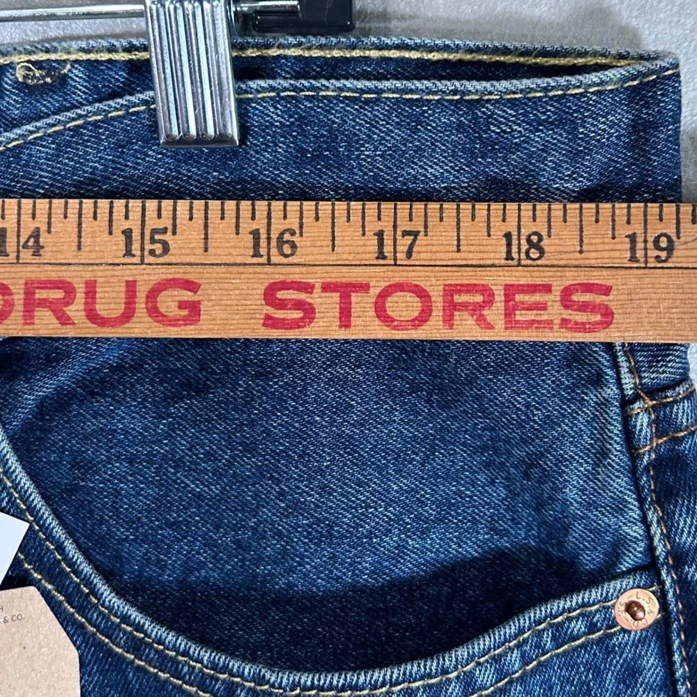 Levis 550 Relaxed Fit Tapered Leg Jeans Mens 40x30 Medium Wash Denim 00550-4886